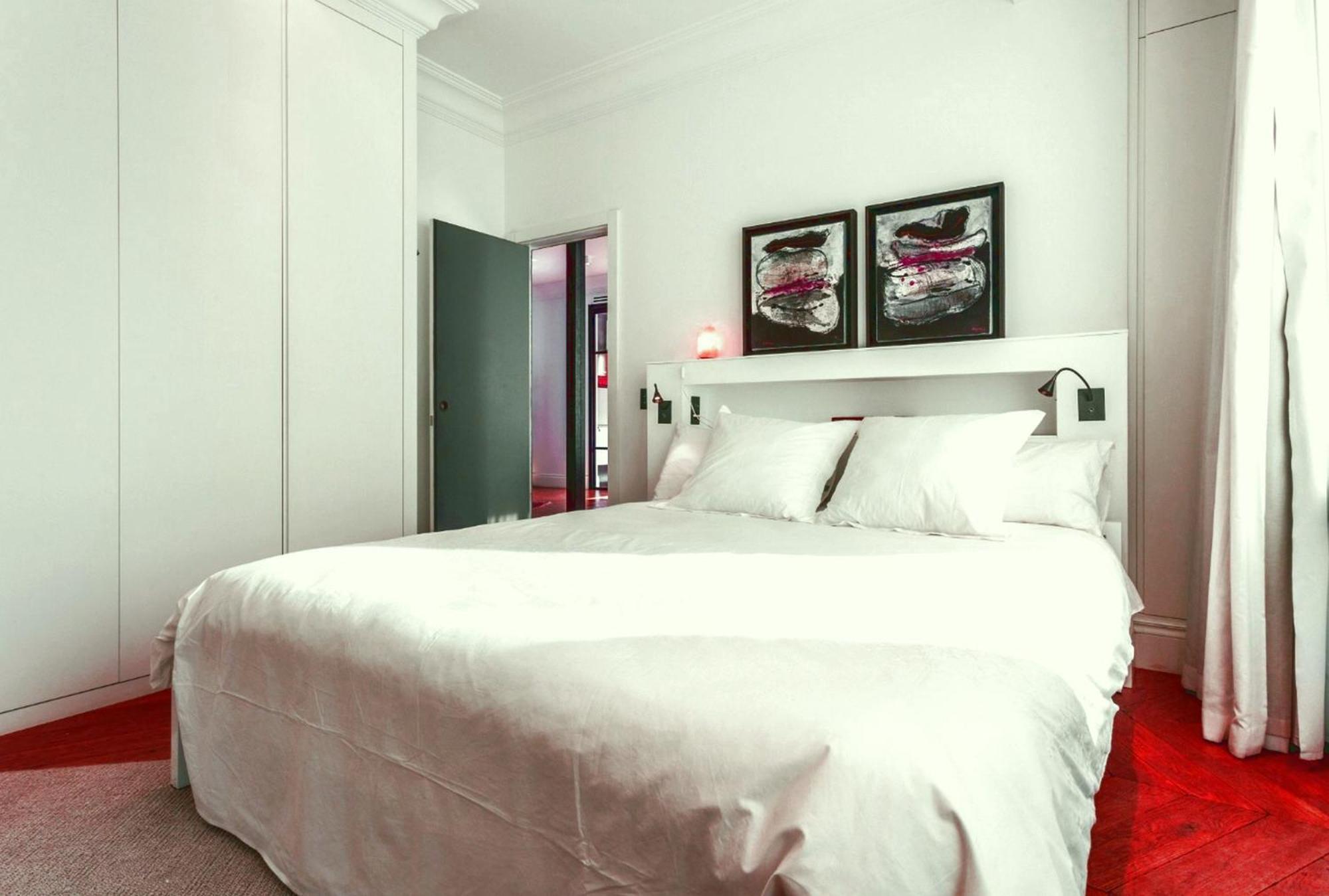 Modern 4 Bedrooms * Rom