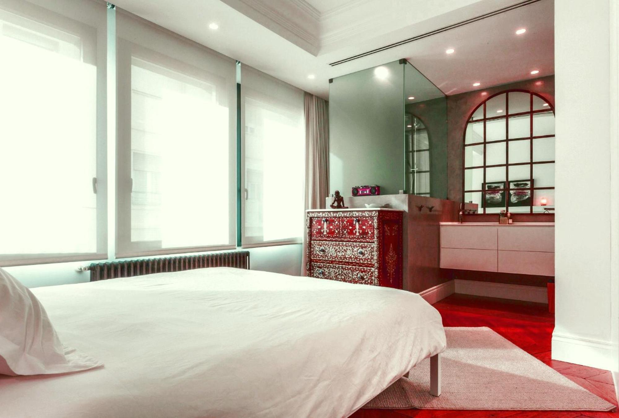 Modern 4 Bedrooms *